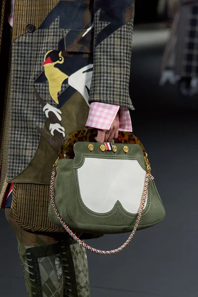 Look 143
